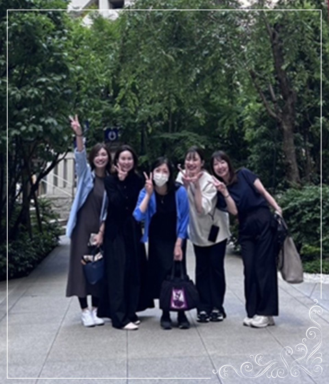 スタッフ集合写真